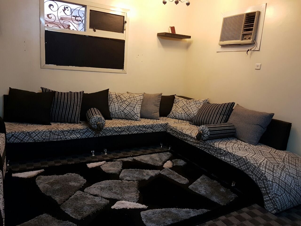 شراء كنب مستعمل